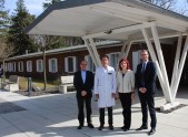 Sozialministerin Golze zu Besuch in der Parkinsonklinik Beelitz-Heilstätten